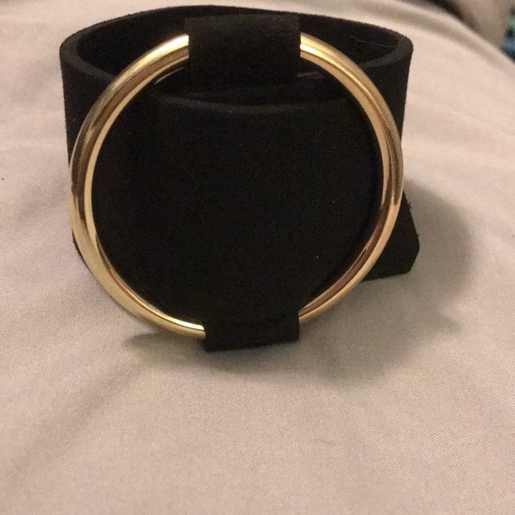 14K Gold Plated Brass Open Circle Cuff Bracelet - Picture 3 of 3